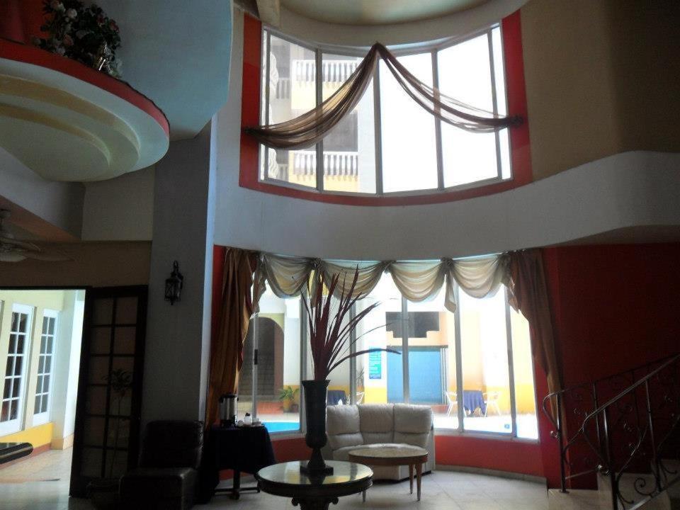 Hotel Art Deco Beach La Ceiba Eksteriør bilde
