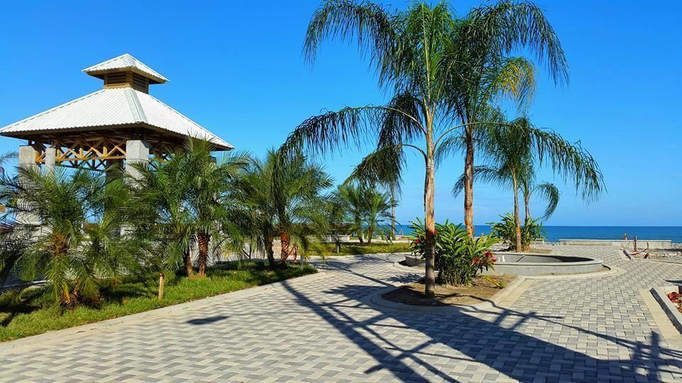 Hotel Art Deco Beach La Ceiba Eksteriør bilde