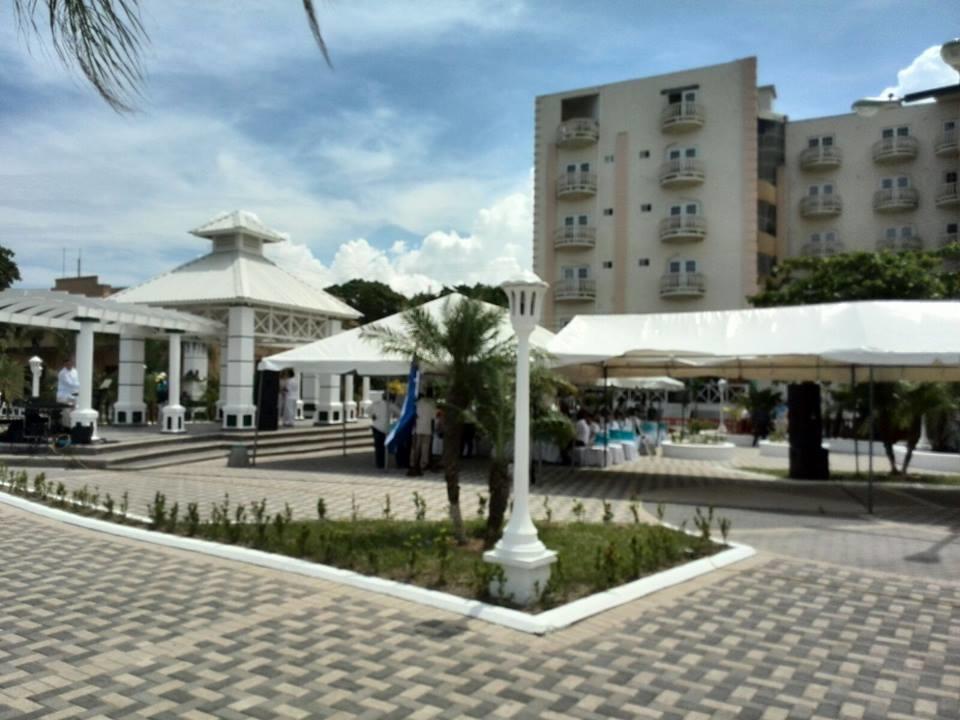 Hotel Art Deco Beach La Ceiba Eksteriør bilde